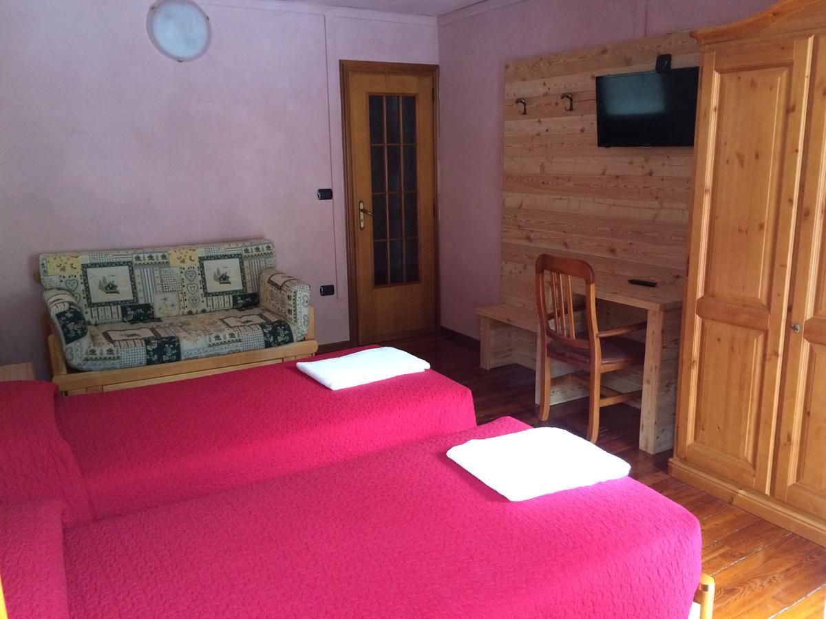 Albergo Club Alpino Crissolo Buitenkant foto